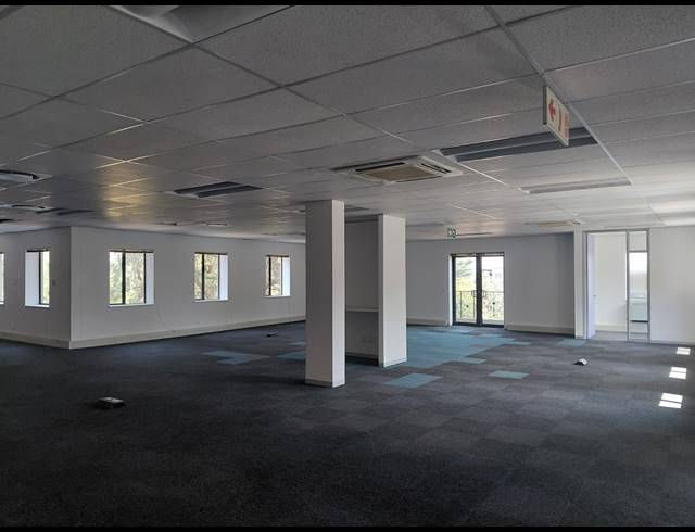 514M² OFFICE TO LET IN BRYANSTON